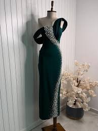 Elegant Glittering Evening Dress